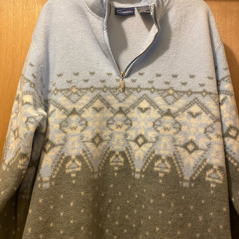 Sporty Pullover